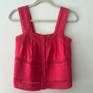 Jessica Simpson pink top